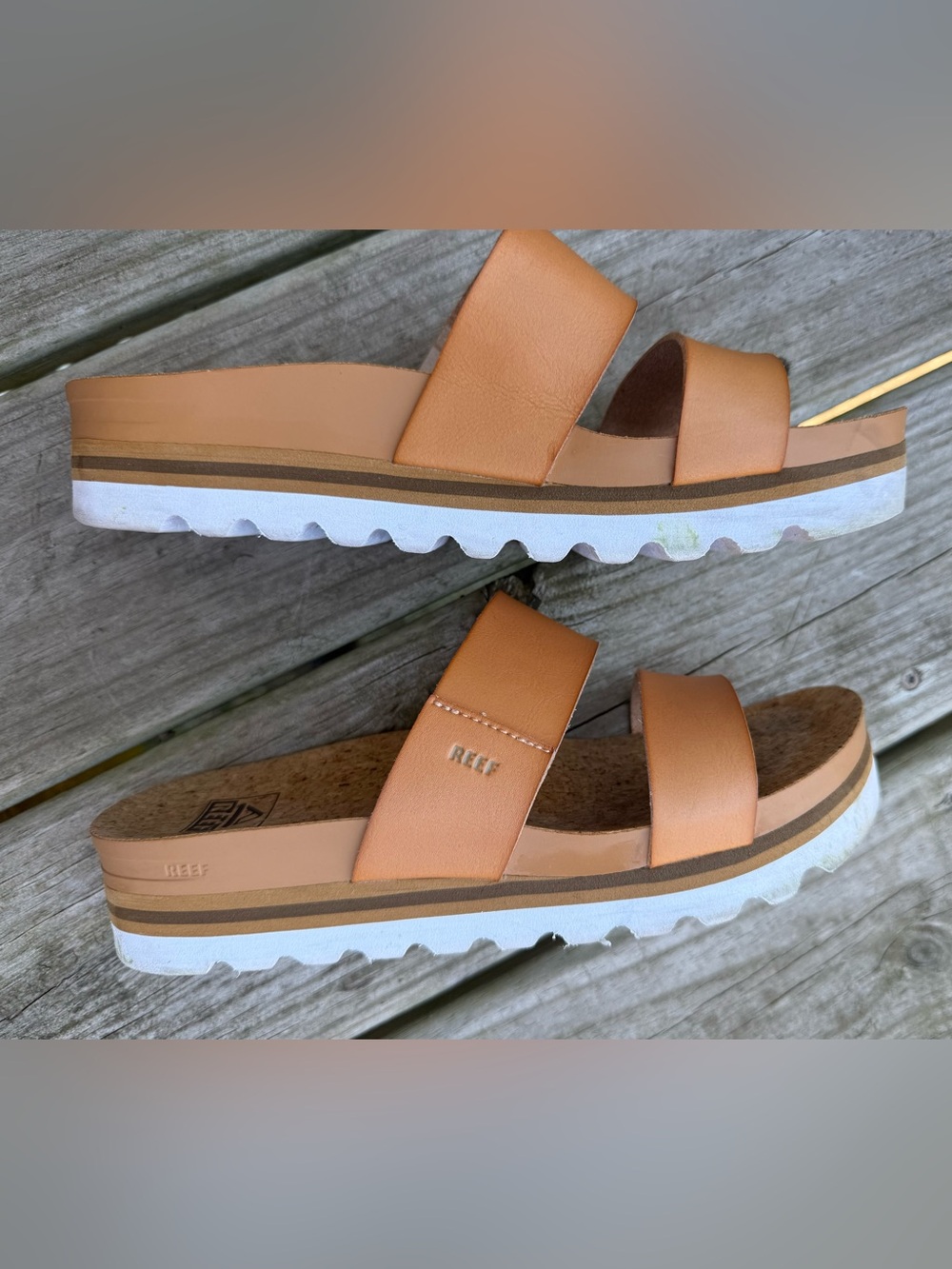 Reef Vista Hi Sandals in Tan
